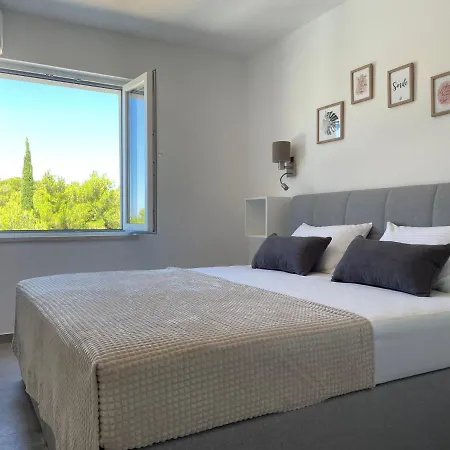 Stina Apartment